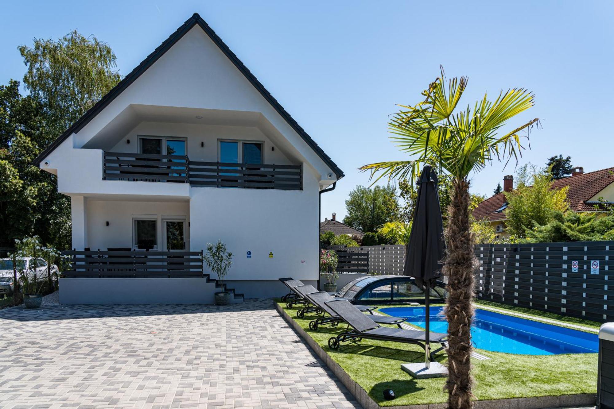 Balatonic Lime Apartmanhaz Siófok Esterno foto