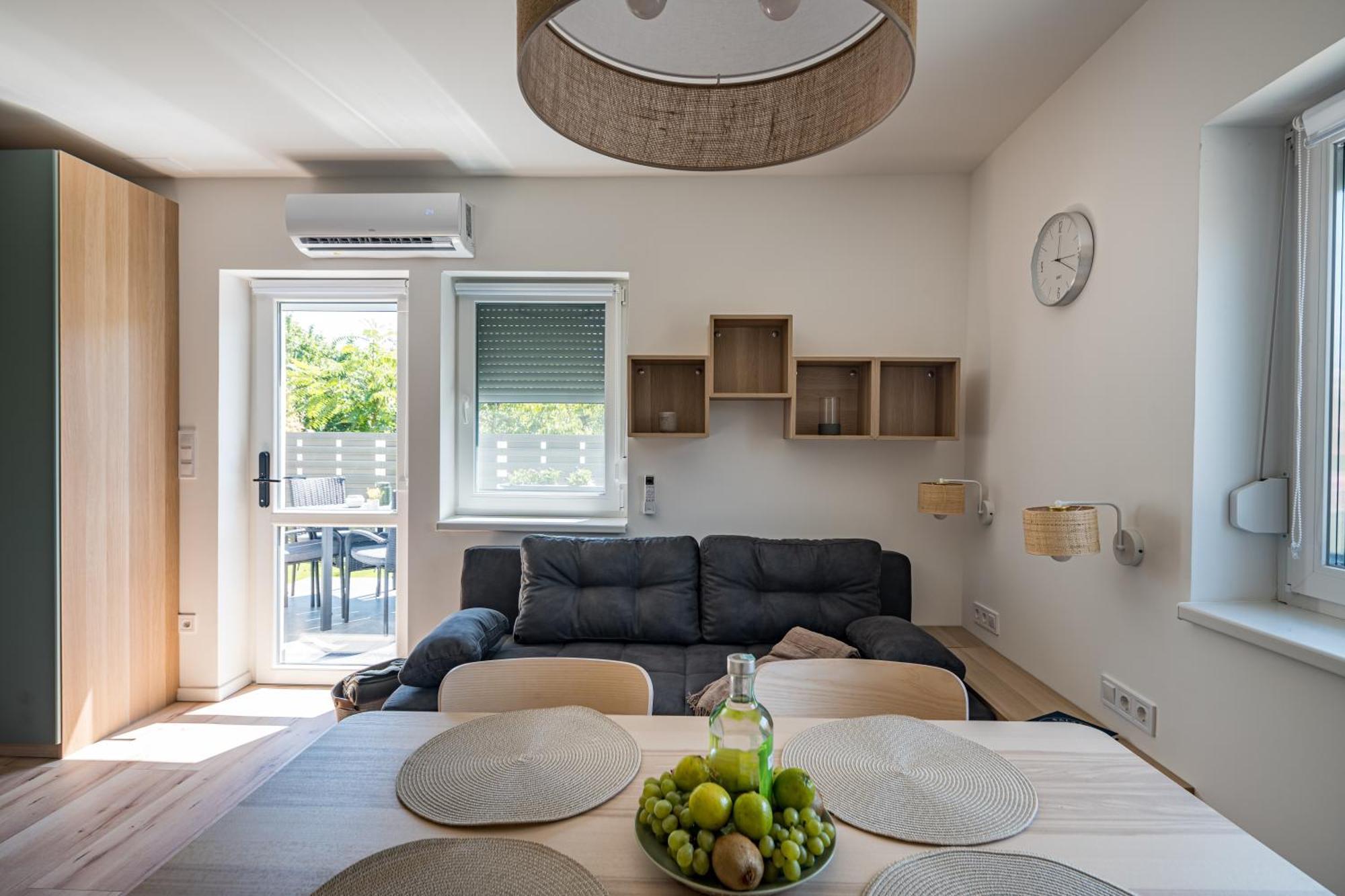 Balatonic Lime Apartmanhaz Siófok Esterno foto