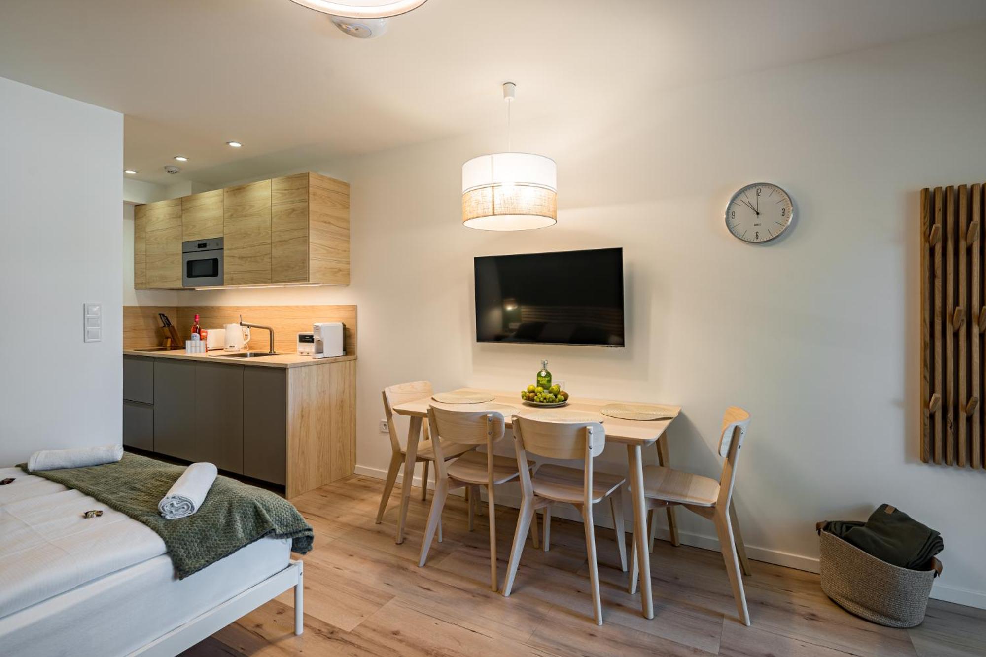 Balatonic Lime Apartmanhaz Siófok Esterno foto